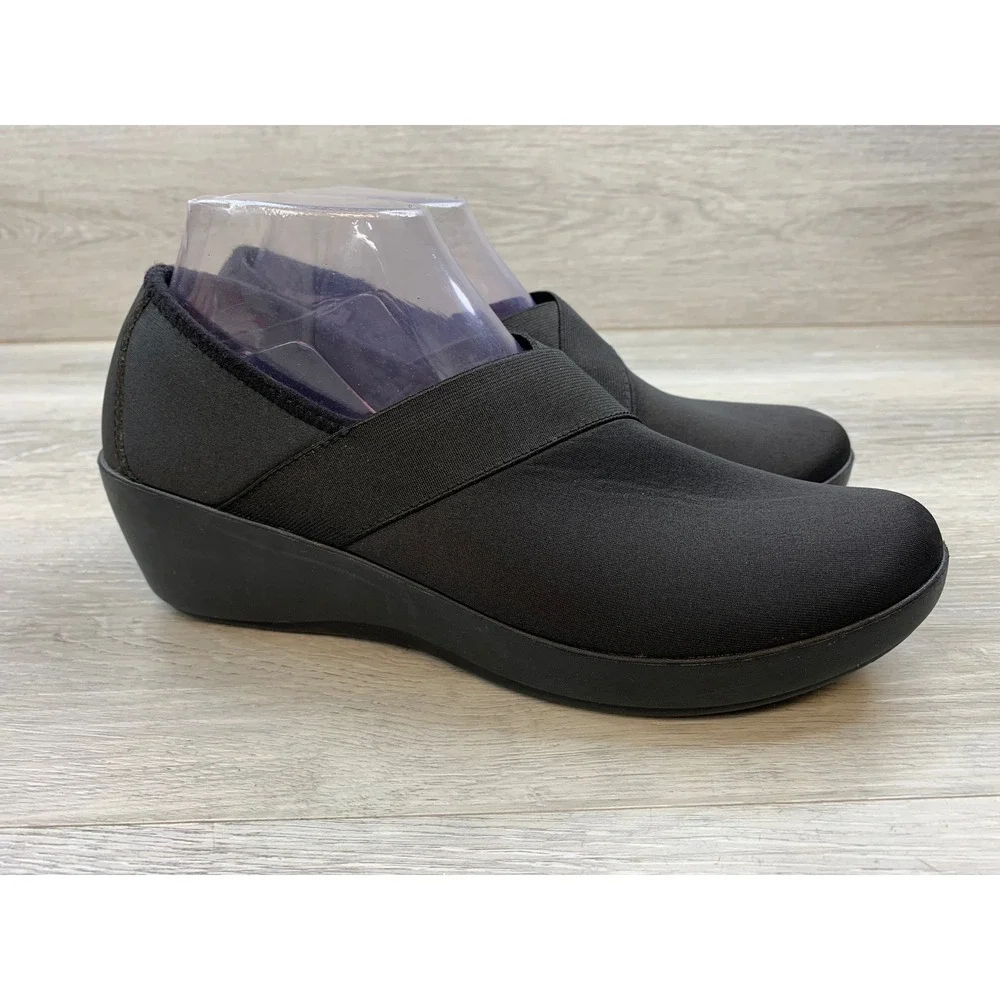 Crocs Women's Busy Day Stretch Skimmer Wedge Black Slip On 10 Casual Shoes